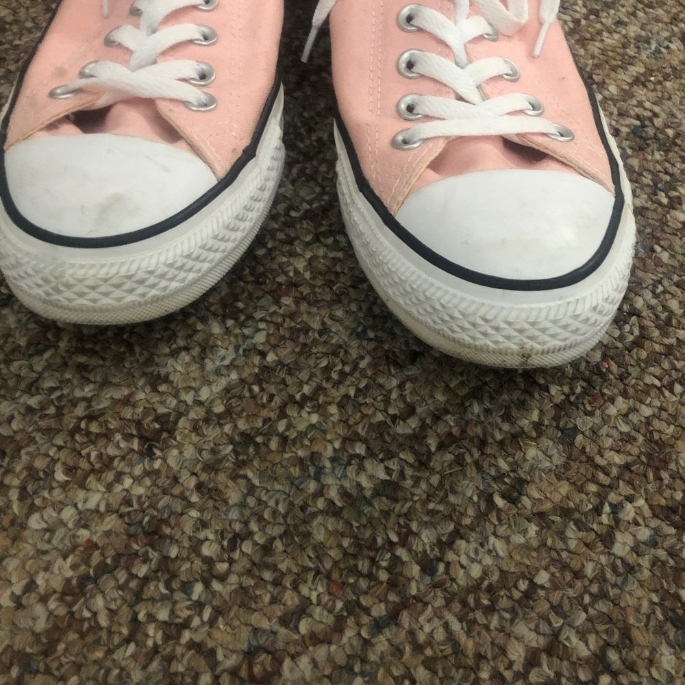 Converse - Picture 2 of 3